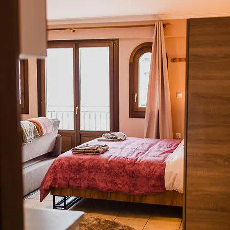 아파트 Pezodromos