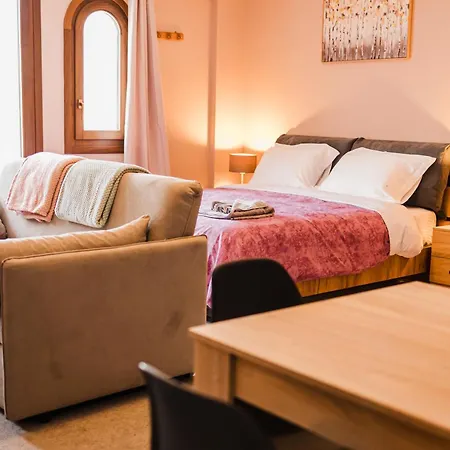 아파트 Pezodromos 칼라브리타