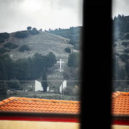 아파트 Pezodromos 칼라브리타