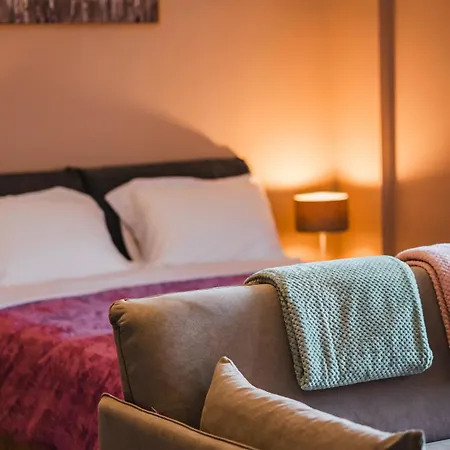 아파트 Pezodromos