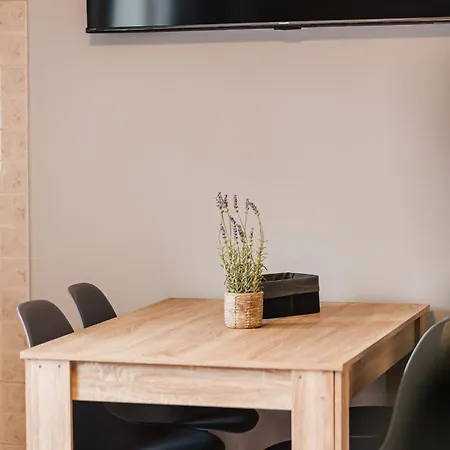 Pezodromos 아파트